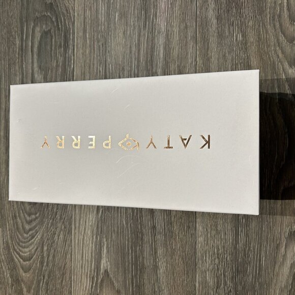 NEW Katy Petty The Evie Mary Jane Flats Size 10 / 40 Silver Metallic Memory Foam - Picture 10 of 10